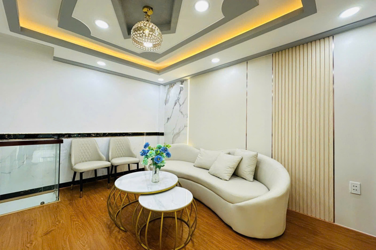 Chỉ 6 Tỷ có Ngay Nhà 5 Tầng 5PN 5WC Đường Xe Hơi Phan Huy Ích Tân Bình
