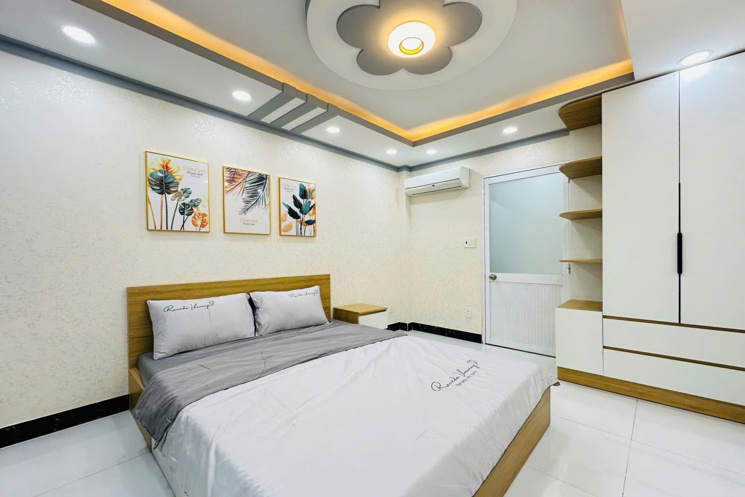 Chỉ 6 Tỷ có Ngay Nhà 5 Tầng 5PN 5WC Đường Xe Hơi Phan Huy Ích Tân Bình