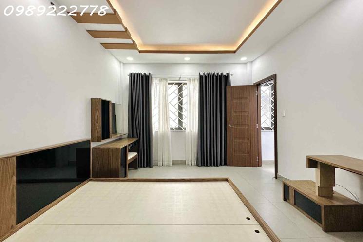 BÁN NHÀ NGAY CMT8 ,  P11 QUẬN 3 - ĐẸP 51M2 (4.3x8.1 nở hậu 7.4) - 2 TẦNG, 3 PN, 1 PHÒNG LÀM VIỆC 