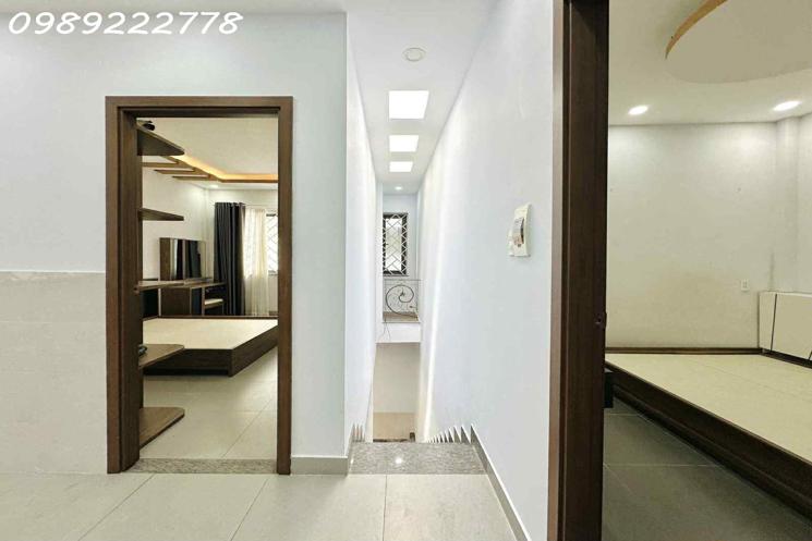BÁN NHÀ NGAY CMT8 ,  P11 QUẬN 3 - ĐẸP 51M2 (4.3x8.1 nở hậu 7.4) - 2 TẦNG, 3 PN, 1 PHÒNG LÀM VIỆC 