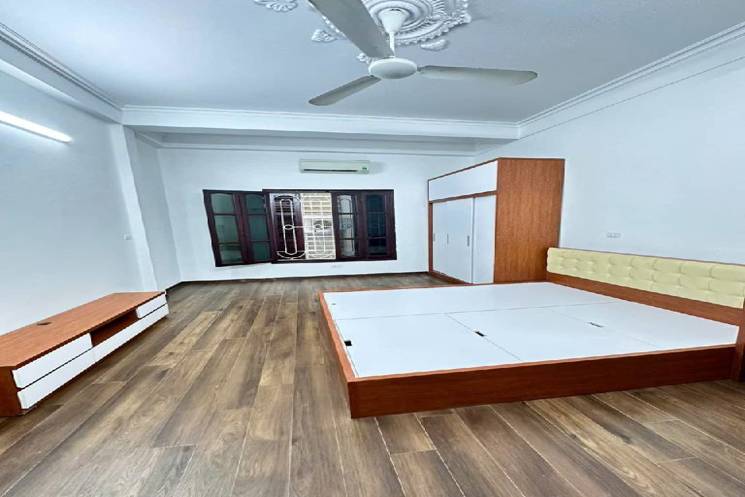 Bán nhà đẹp - Trung tâm Cầu Giấy - 30m2 4 tầng nhỉnh 8  tỷ