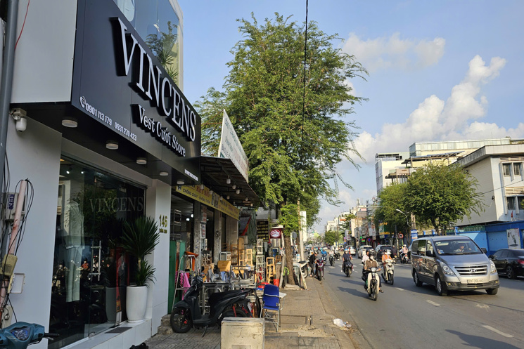 Bán gấp nhà mặt tiền 146 Bis Trường Chinh, P.13, Q. Tân Bình