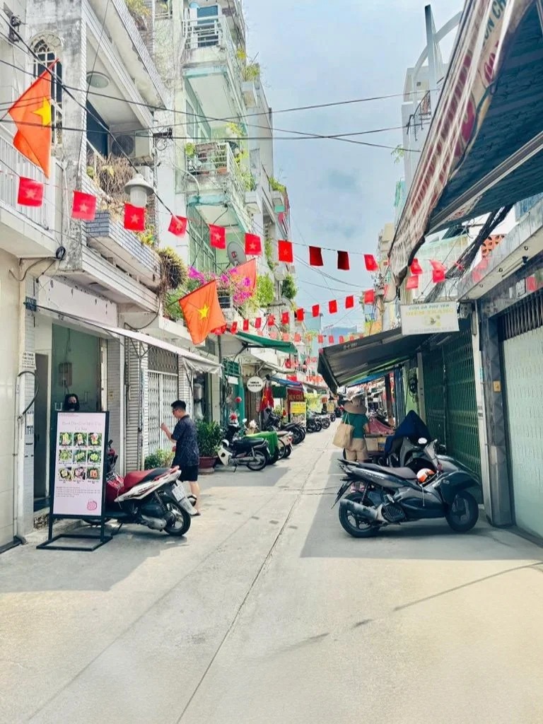 Bán nhà Quận 3 - 4 Tầng, Thiết Kế Đẹp, Khu Phân Lô Bàn Cờ - Chỉ 6 Tỷ