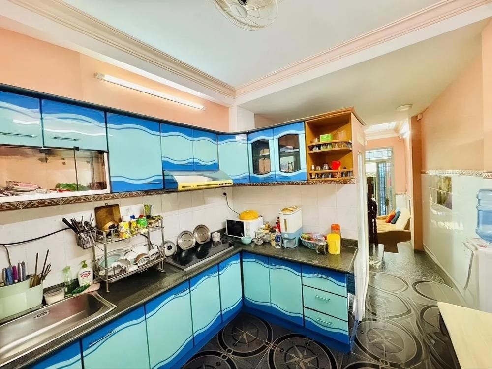 Bán nhà Quận 3 - 4 Tầng, Thiết Kế Đẹp, Khu Phân Lô Bàn Cờ - Chỉ 6 Tỷ