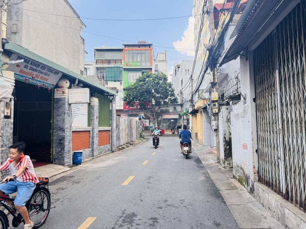 Bán Đất Tặng Dãy Trọ Bình Chiểu, Thủ Đức - 187m² - Kinh Doanh Khủng