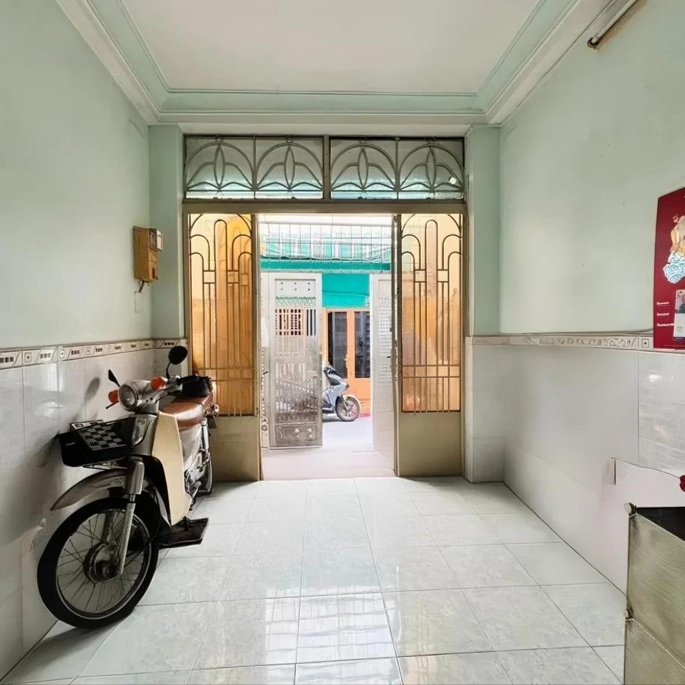 Bán Nhà 2 Tầng HXH Thông Vườn Chuối, Cư Xá Đô Thành, Quận 3 - 5.2 Tỷ