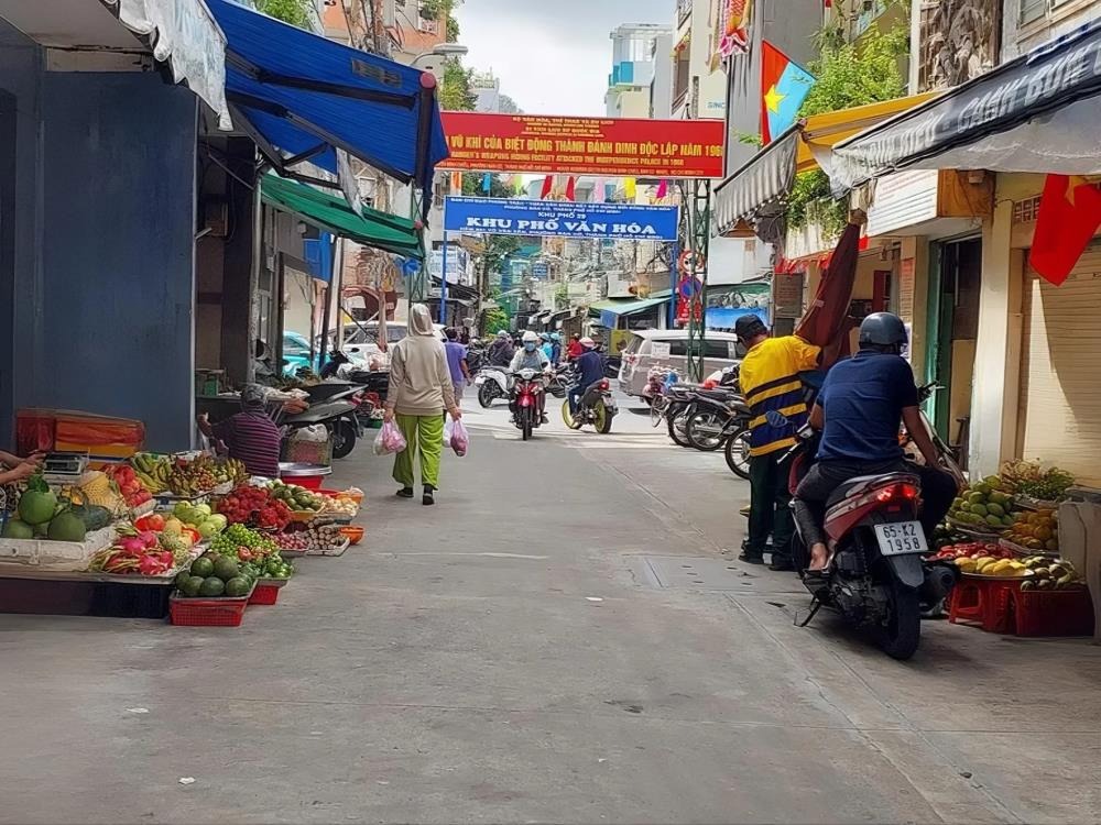 Bán Nhà Lô Góc 5 Tầng Quận 3 - Hẻm Xe Hơi 8m - Giá 16.5 Tỷ