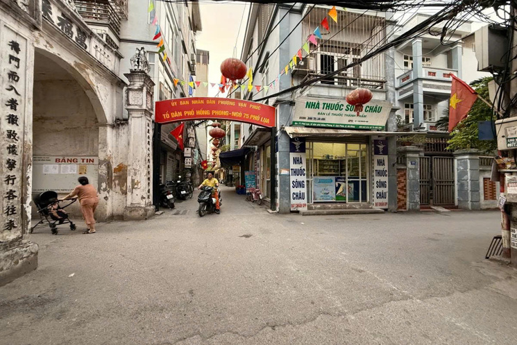 Bán nhà 5 tầng x 75m khu Vạn Phúc - Hà Đông - Hà Nội . Gía 16.95 tỷ - Thang máy - Vị trí đẹp - 2