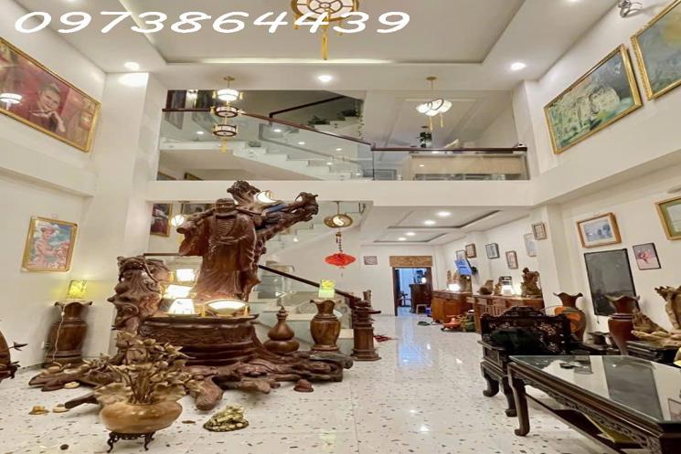 🔥🔥 SIÊU HOT – GIẢM SỐC 2,1 TỶ 🔥🔥
💰 Chỉ còn 13,9 TỶ – BIỆT THỰ MẶT TIỀN NGUYỄN THỊ SÓC – 6