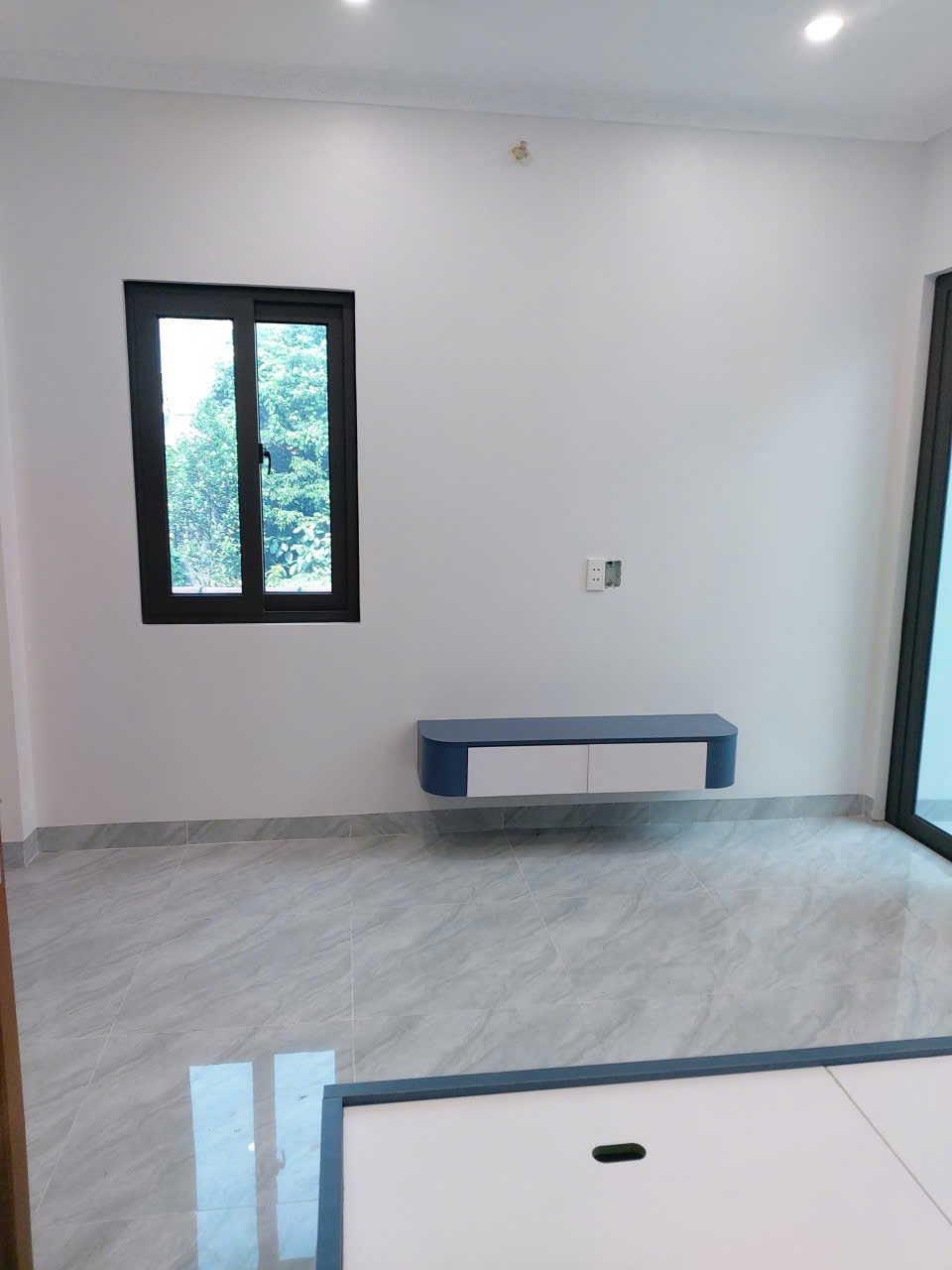 Bán nhà Đa Sỹ 2 mặt thoáng, 5 tầng, gần chợ - 6.25 tỷ