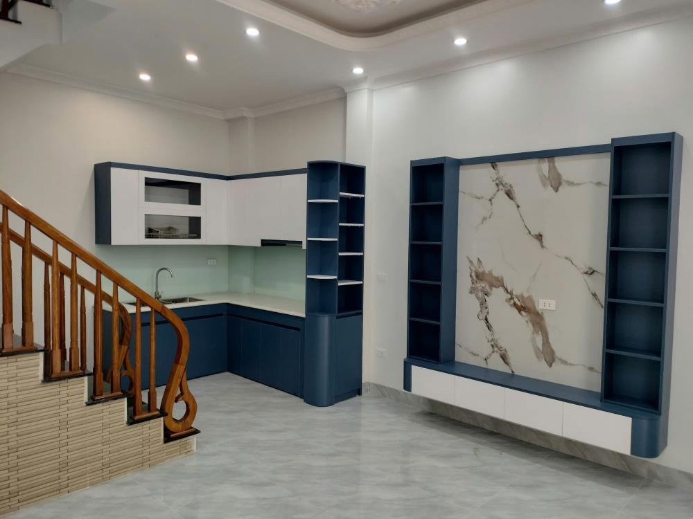 Bán nhà Đa Sỹ 2 mặt thoáng, 5 tầng, gần chợ - 6.25 tỷ