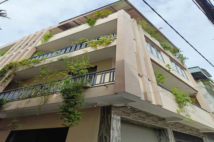 Kinh Doanh Đỉnh, Ô tô, Lô Góc, ngay chợ Canh 75,6m2 - 4T, giá 15.5 tỷ