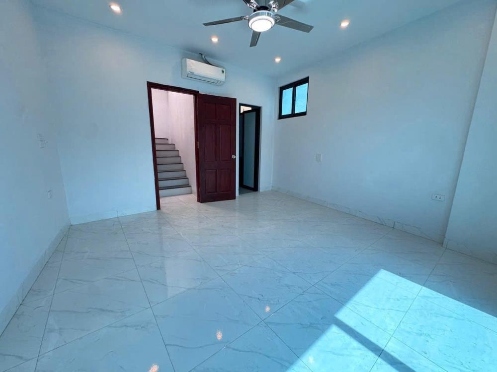 Mô hình góc Mậu Lương 33m2, 5 Tầng, Ô Tô Tránh Vào, Kinh Doanh - 7.35 Tỷ