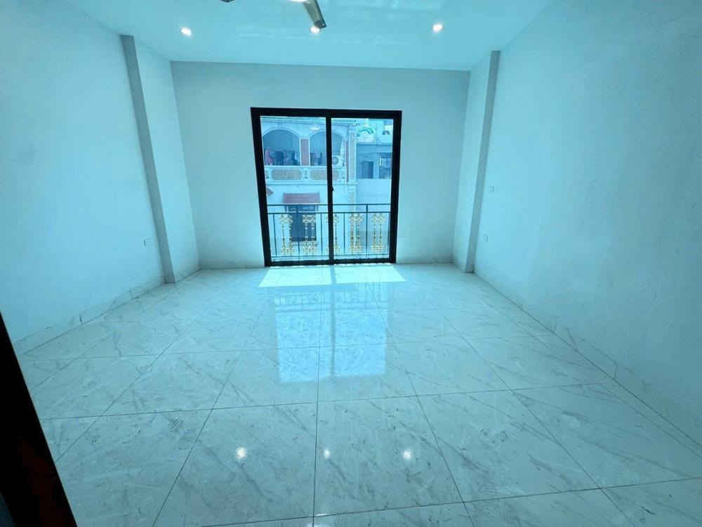 Mô hình góc Mậu Lương 33m2, 5 Tầng, Ô Tô Tránh Vào, Kinh Doanh - 7.35 Tỷ