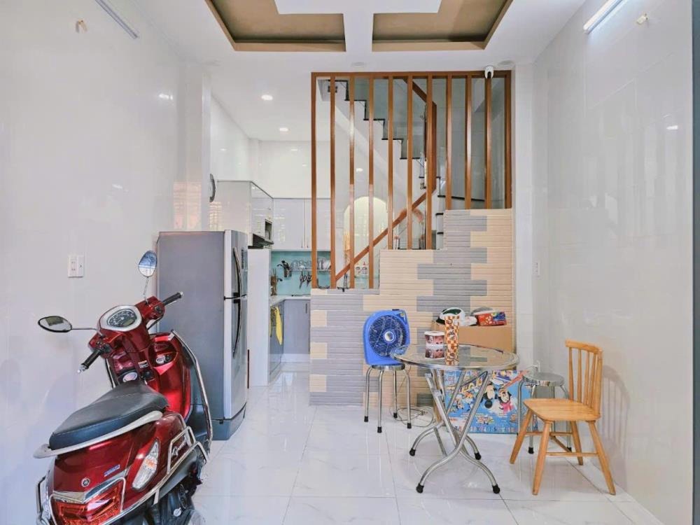 Nhà 3 Tầng View Máy Bay - Quang Trung, Quận V - Giảm 310 Triệu