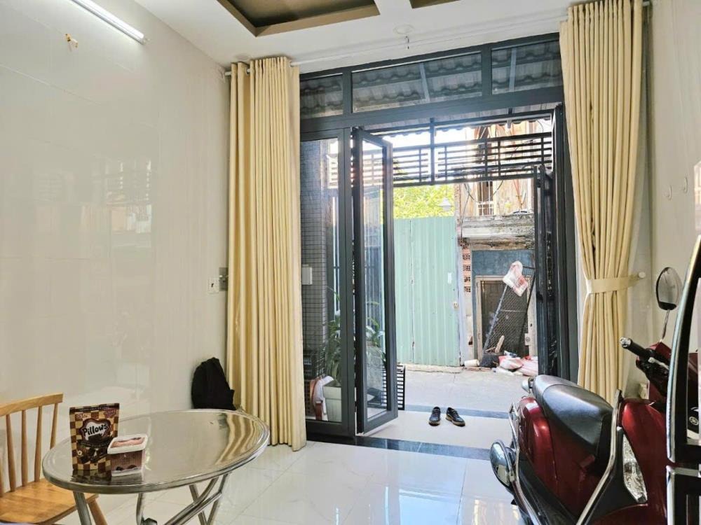 Nhà 3 Tầng View Máy Bay - Quang Trung, Quận V - Giảm 310 Triệu