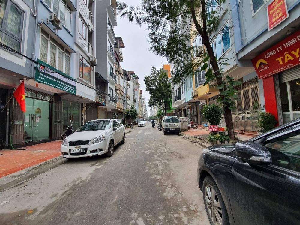 Bán nhà Phú Diễn 35m2, 5 tầng, Full Nội Thất, Ô tô gần nhà - Giá 6 tỷ
