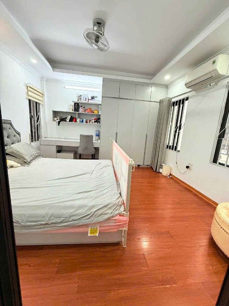 Bán nhà Minh Khai, ô tô đỗ cổng, 7.4 tỷ - Vị trí đẹp, đầy đủ tiện ích