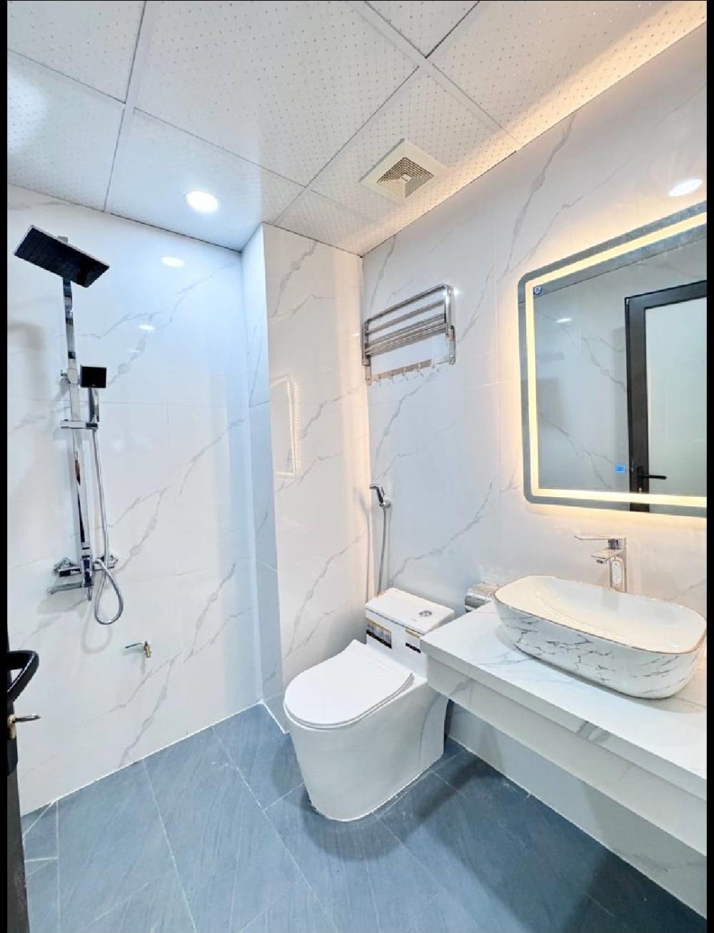 Bán nhà Tam Trinh 35m² 6 Tầng - Vị Trí Đắc Địa, Giá Tốt