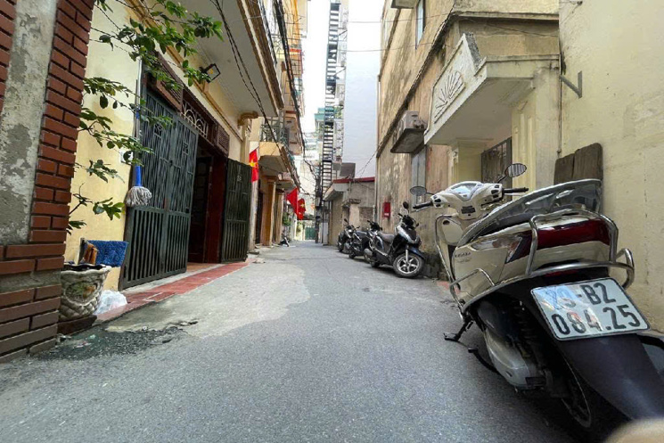Siêu phẩm Nhà Tây Hồ , 65m, 5 tầng, oto đỗ cửa, 2 thoáng trước và sau, có ô chờ thang máy, có oto