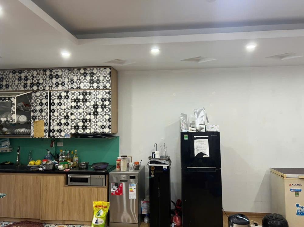 Căn Hộ 70m² Full Nội Thất, Giá Chỉ 2.7 Tỷ Tại Khu 6, B1.4 Hà Nội