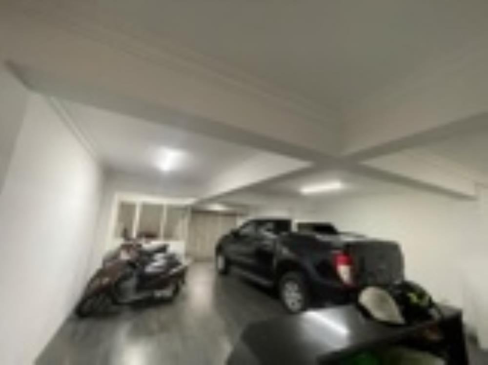 Bán nhà lô góc Hoàng Cầu, Đống Đa - 108m2, 5 tầng, thang máy, kinh doanh đỉnh cao