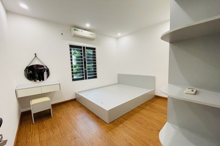 HOÀNG SÂM DT 35M CHỈ 7,35 TỶ PHÂN LÔ,2 THOÁNG,Ô TÔ TRÁNH 15M,FULL NỘI THẤT