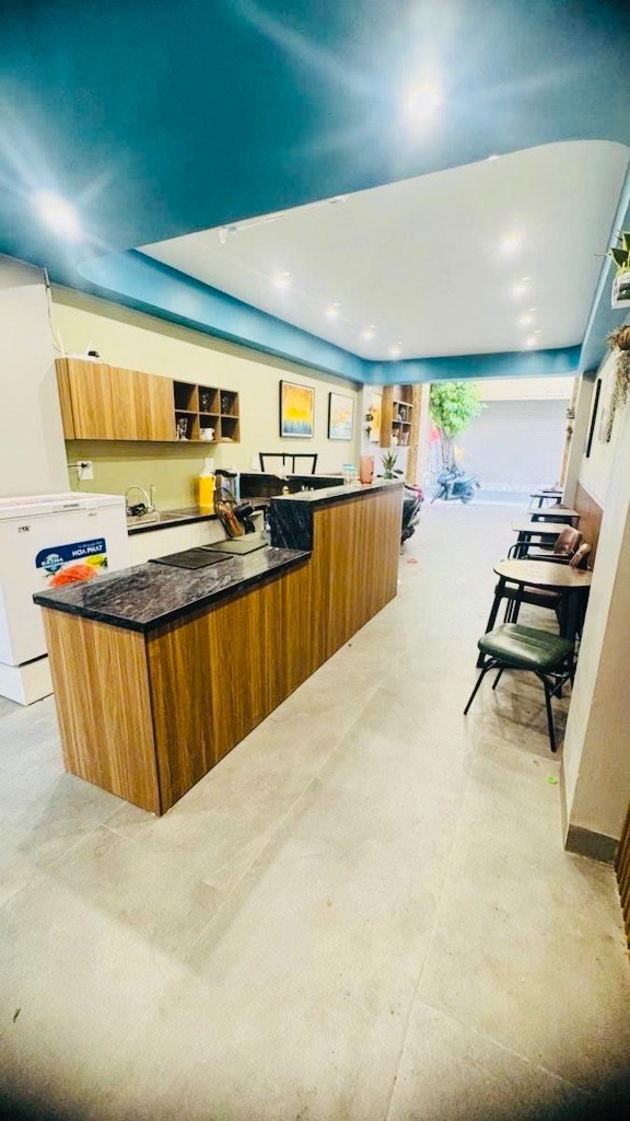 Nhà Mặt Phố 8 Tầng, View Hồ Tây - Yên Phụ - Đầu Tư/Ở - 37 Tỷ