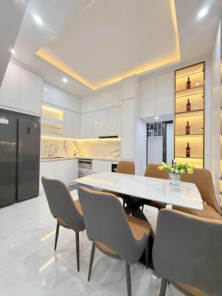Bán nhà chính chủ gần ngã tư Lò Đúc - Kim Ngưu - Trần Khát Chân - Giá 9 tỷ+
