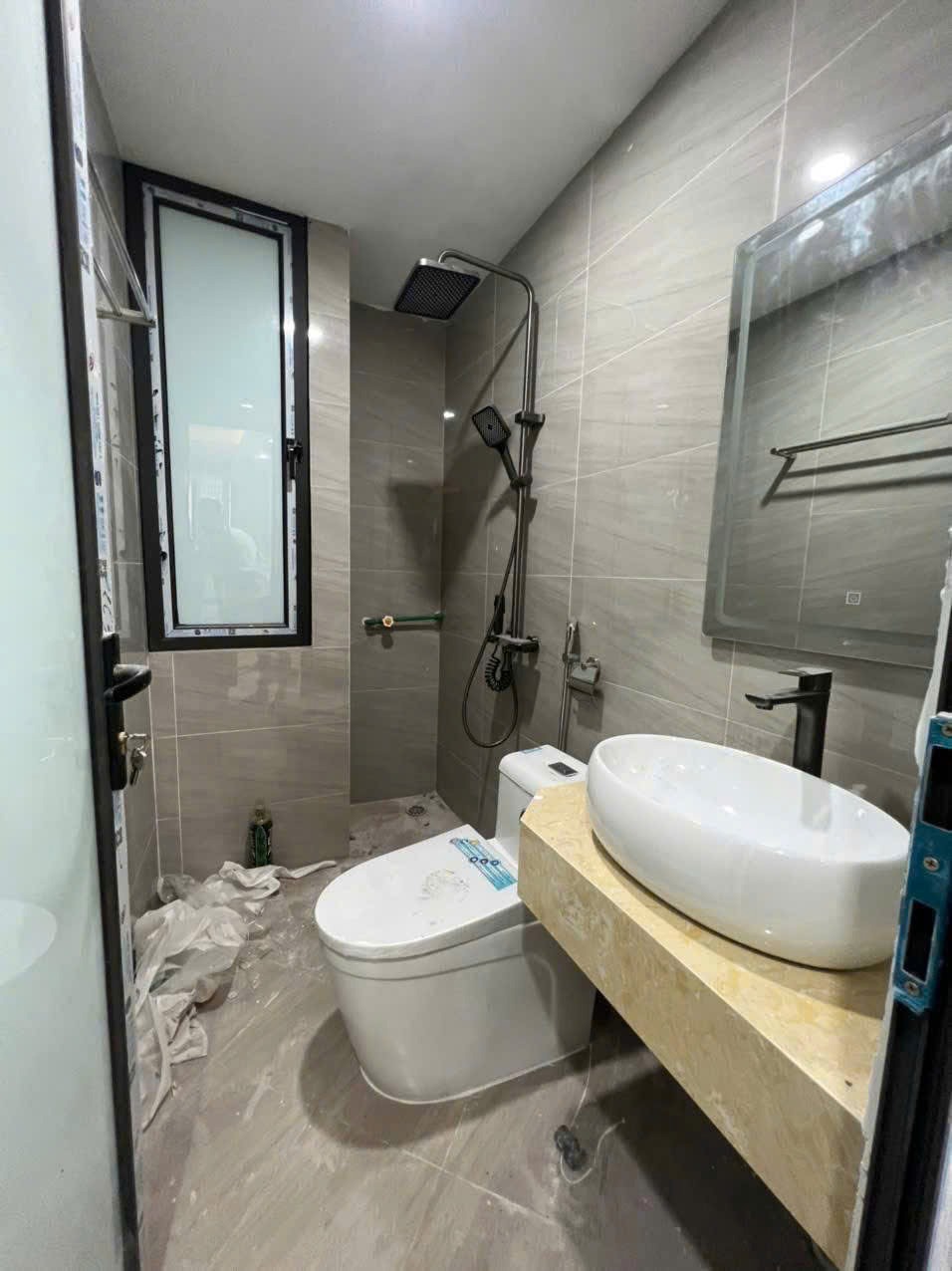 Bán nhà ngõ Vũ Tông Phan, Thanh Xuân - 50m², 7 tầng, Mặt tiền 4.8m - Giá 16 tỷ