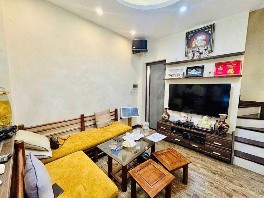 Bán nhà mặt phố Tạ Quang Bửu, 29-33m², 4 tầng, MT 3.9m - Giá 13.5 tỷ