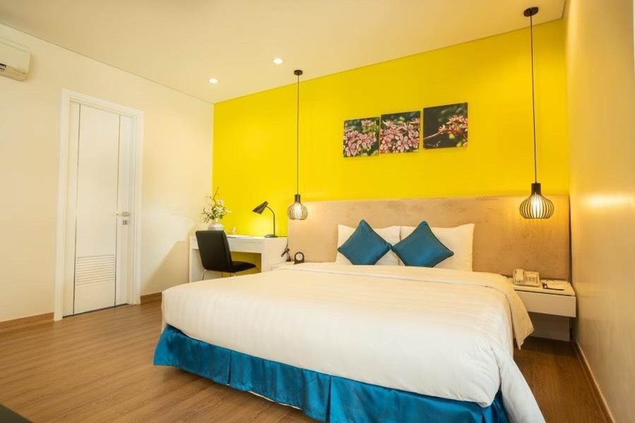 Bán Toà Nhà Phố Duy Tân 850m2, 14 Tầng, 70 Phòng - Giá 390 Tỷ