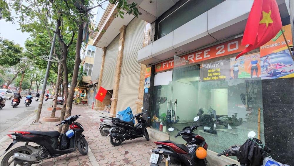 Bán tòa nhà 10 tầng, 310m2 mặt phố Vũ Tông Phan - Vị trí Vip, View Sông