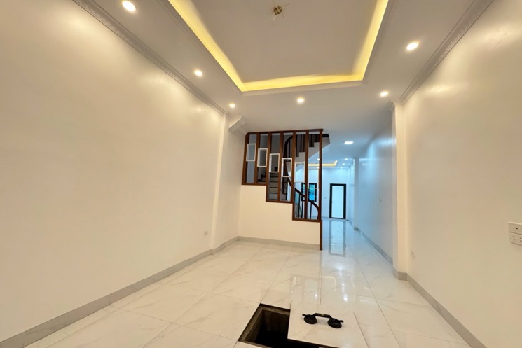 Nhà đẹp 5 tầng Liên Mạc đẹp lung linh về ở luôn Ô TÔ đỗ cửa  5.2 tỷ