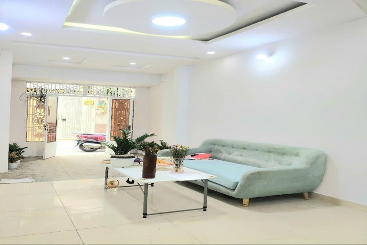 Nhà giá rẻ Nở hậu SHR 4 tầng 31m2 – Võ Văn Kiệt Quận 1 SS