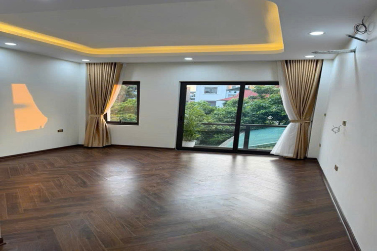 Bán nhà Nguyễn Văn Linh 43m 6 tầng thang máy gara hơn 9 tỷ