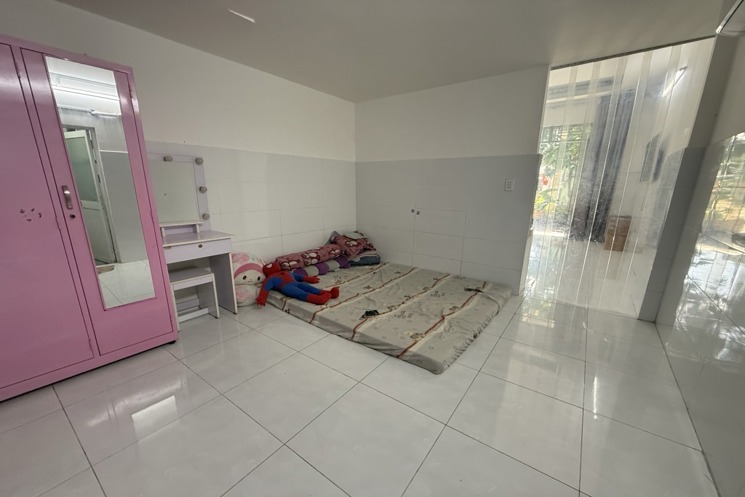 NHÀ 2 TẦNG HẺM OTO ĐỖ CỬA - 46m2 - 3,5 tỷ