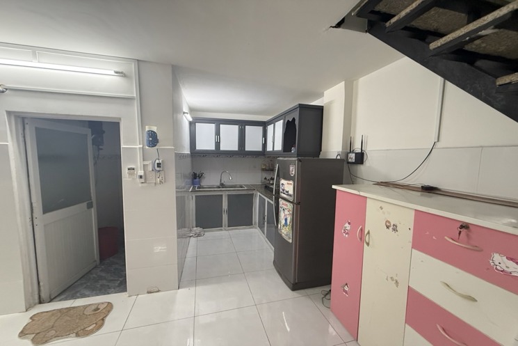 NHÀ 2 TẦNG HẺM OTO ĐỖ CỬA - 46m2 - 3,5 tỷ