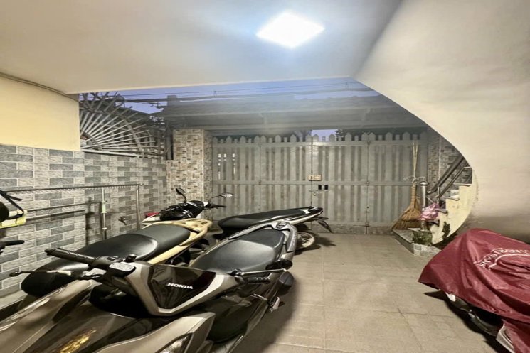 Giảm Sốc 2.5 tỷ! Nhà Vuông SHR 2 tầng HXH 86m2 – Quang Trung Gò Vấp SS