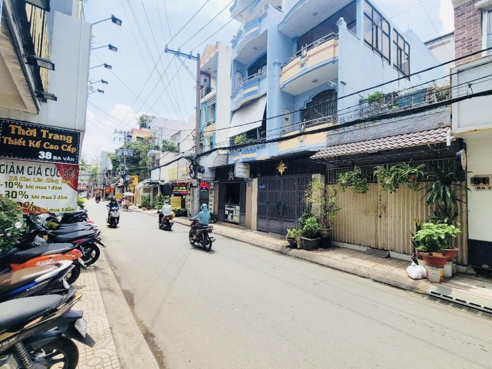 Bán Nhà Mặt Tiền Ba Vân, Tân Bình - 60m² - 2 Tầng - Giá 13.2 Tỷ