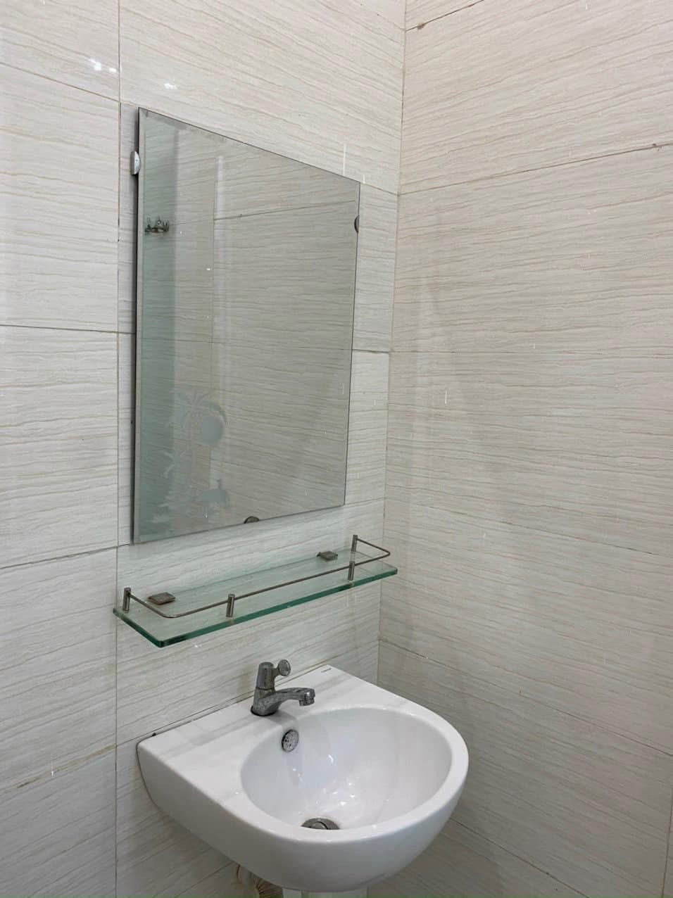 Nhà Mini 2 Tỷ - Lê Đình Cẩn - Hẻm Ô Tô - SHR