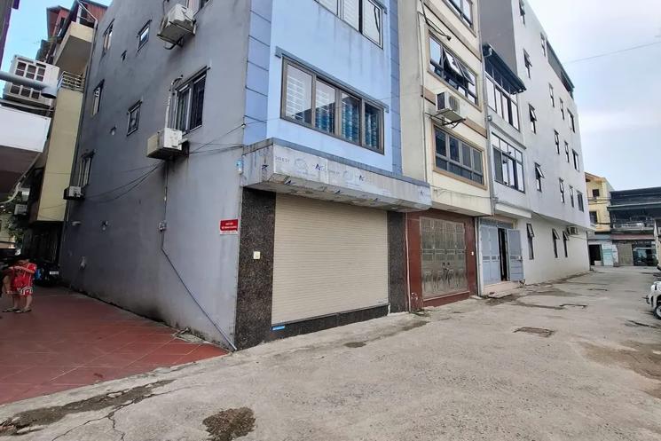 Bán nhà  riêng phố Thanh Am ô tô đỗ cổng 36m2 X 5 Tầng 6.15 tỷ Long Biên