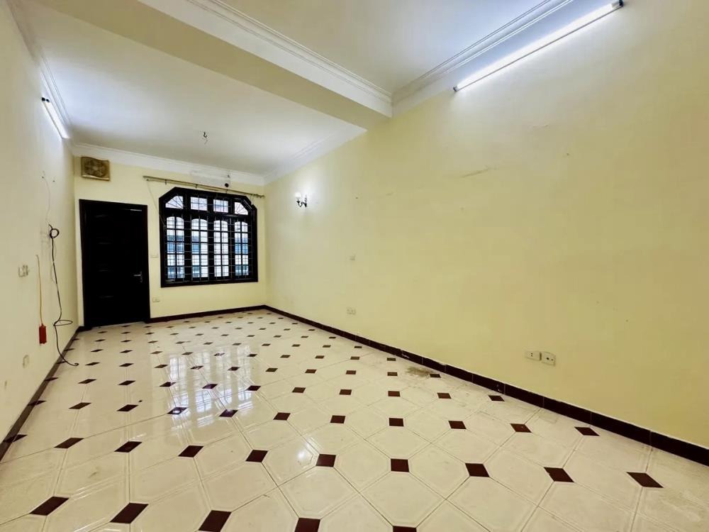 🏡 Bán Nhà Phố Trường Chinh - Ngã Tư Sở - Ô Tô Tránh - 91m² - 4 Tầng - Giá 25.9 Tỷ