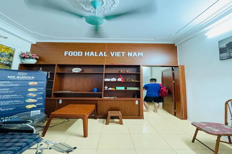 Bán nhà riêng Nguyễn Văn Cừ 32 m2 X 3 tầng, mặt tiền 3.69m X 6.3 Tỷ Long Biên