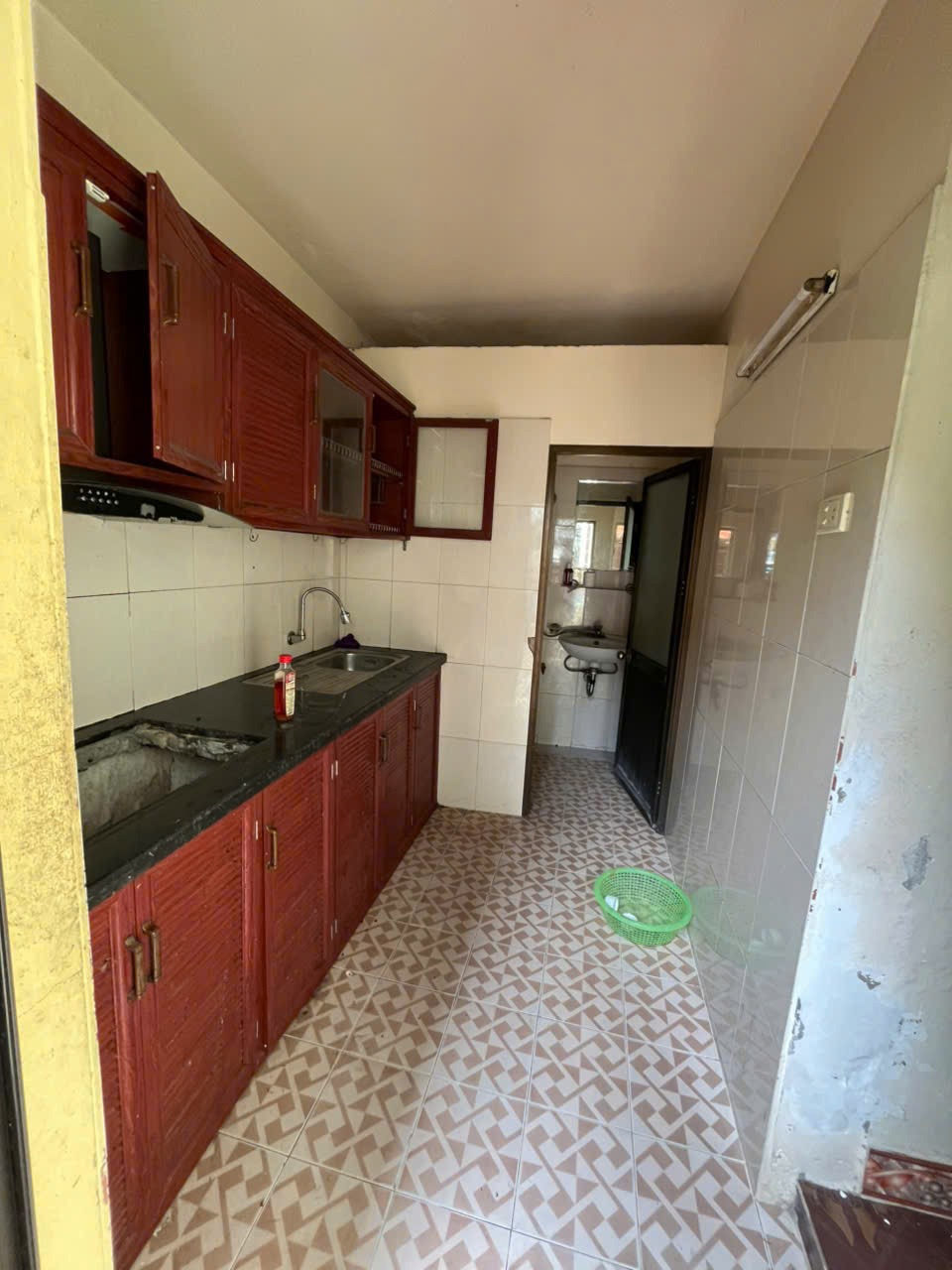 Bán nhà 3 tầng Ngọc Hồi 98m² - 8.4 tỷ - Ngõ 255 Vĩnh Khang, ô tô tránh