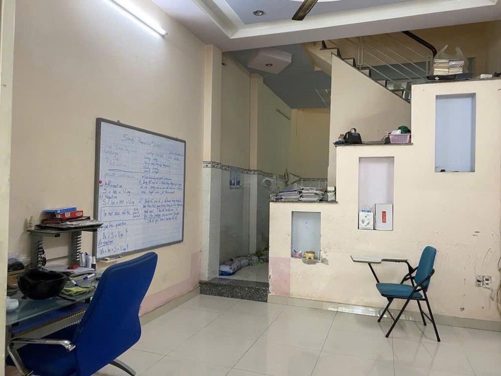 🏡 Cho Thuê Nhà Nguyên Căn 2PN Gò Vấp - Hẻm Xe Hơi, Giá 11.5 Triệu