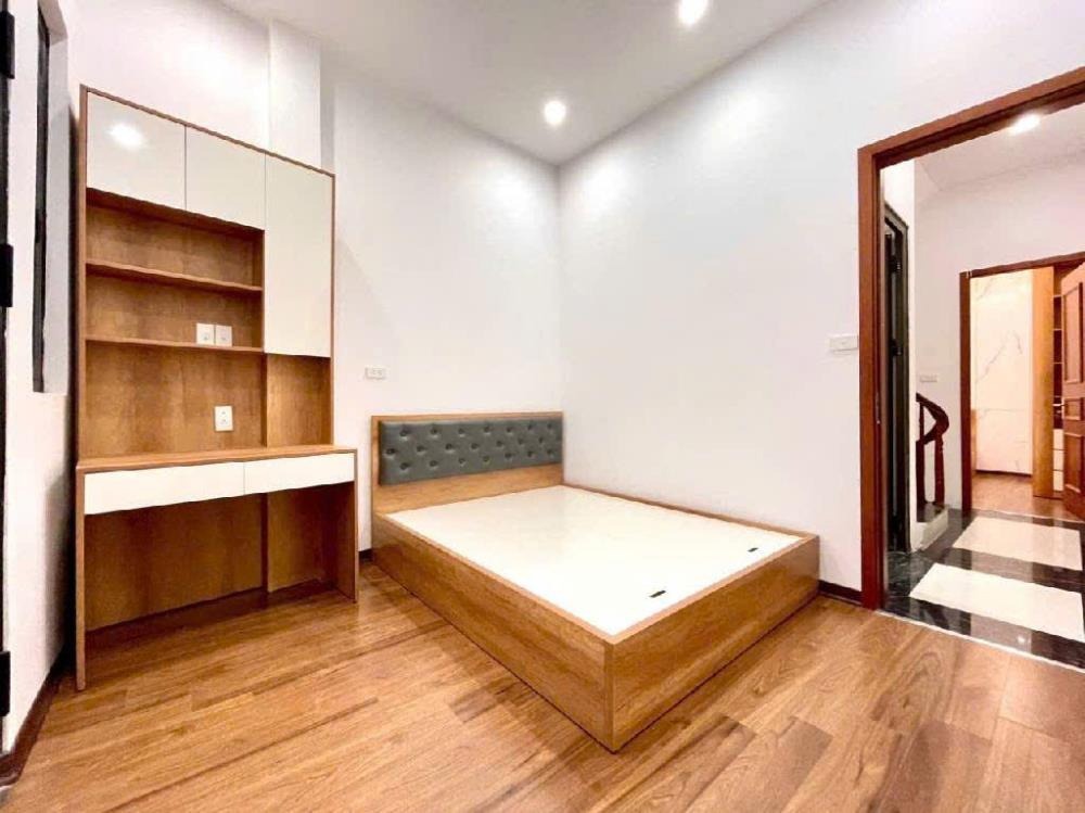 Bán nhà Minh Khai 41m2, Full Nội Thất, Giá 7 Tỷ - Vị Trí Đắc Địa