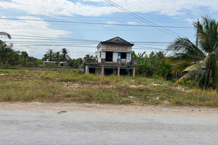 Bán lô đất ngang 32 × 86 tổng DT 2750m², có 1300m² thổ cư,tại Tây ninh