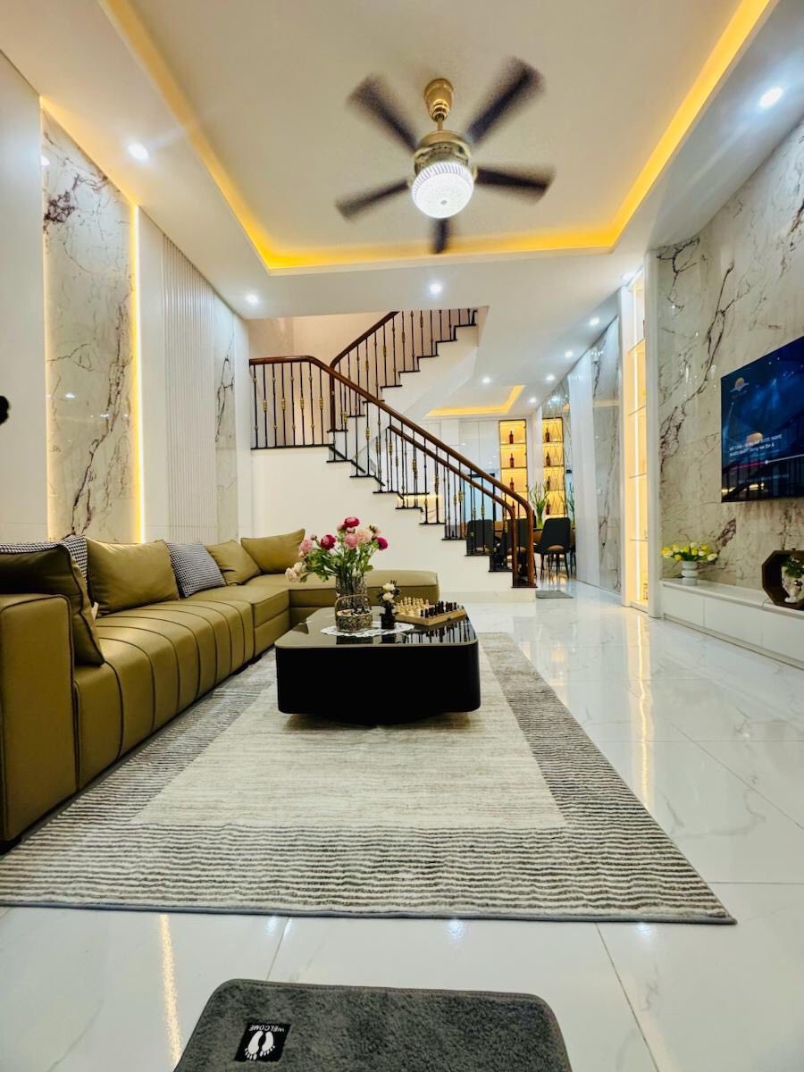 Bán Nhà Phố Kim Ngưu, Hai Bà Trưng - 48m2, 5 Tầng, Giá 9.7 Tỷ