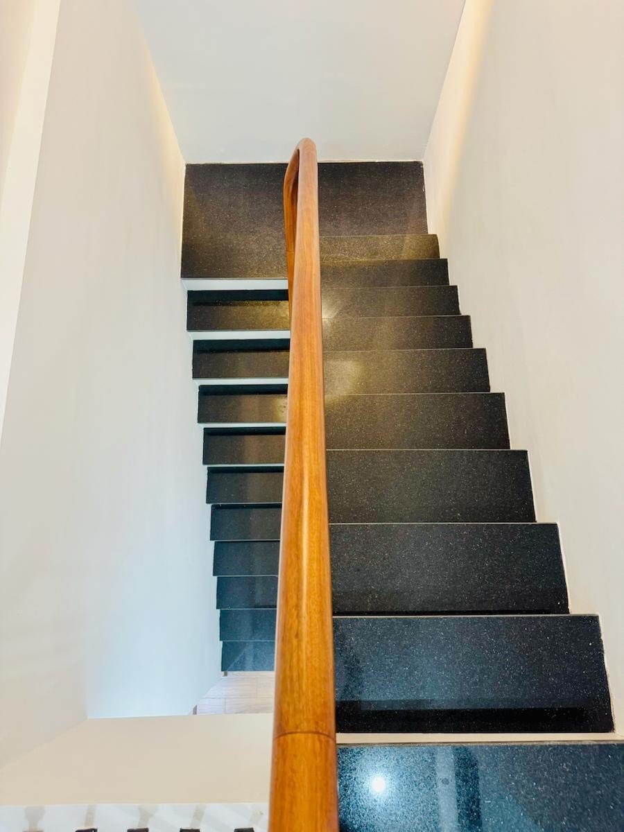 Bán Nhà Phố Kim Ngưu, Hai Bà Trưng - 48m2, 5 Tầng, Giá 9.7 Tỷ